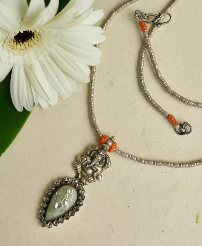 A Regal Symphony of Elegance and Tradition