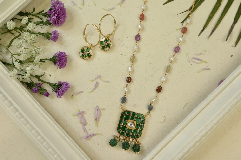 Green Kundan Necklace - Image 2